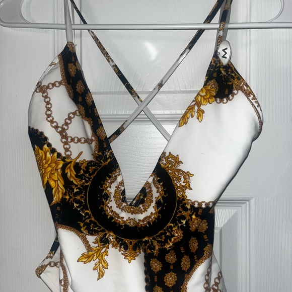 Swimwear One Pie Ivory/Black - Picture 4 of 9